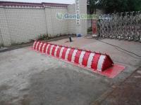 現(xiàn)貨供應(yīng)停車廠車輛出入/防撞道路道攔截設(shè)備攔/擋阻車器_安全防護_世界工廠網(wǎng)中國產(chǎn)品信息庫
